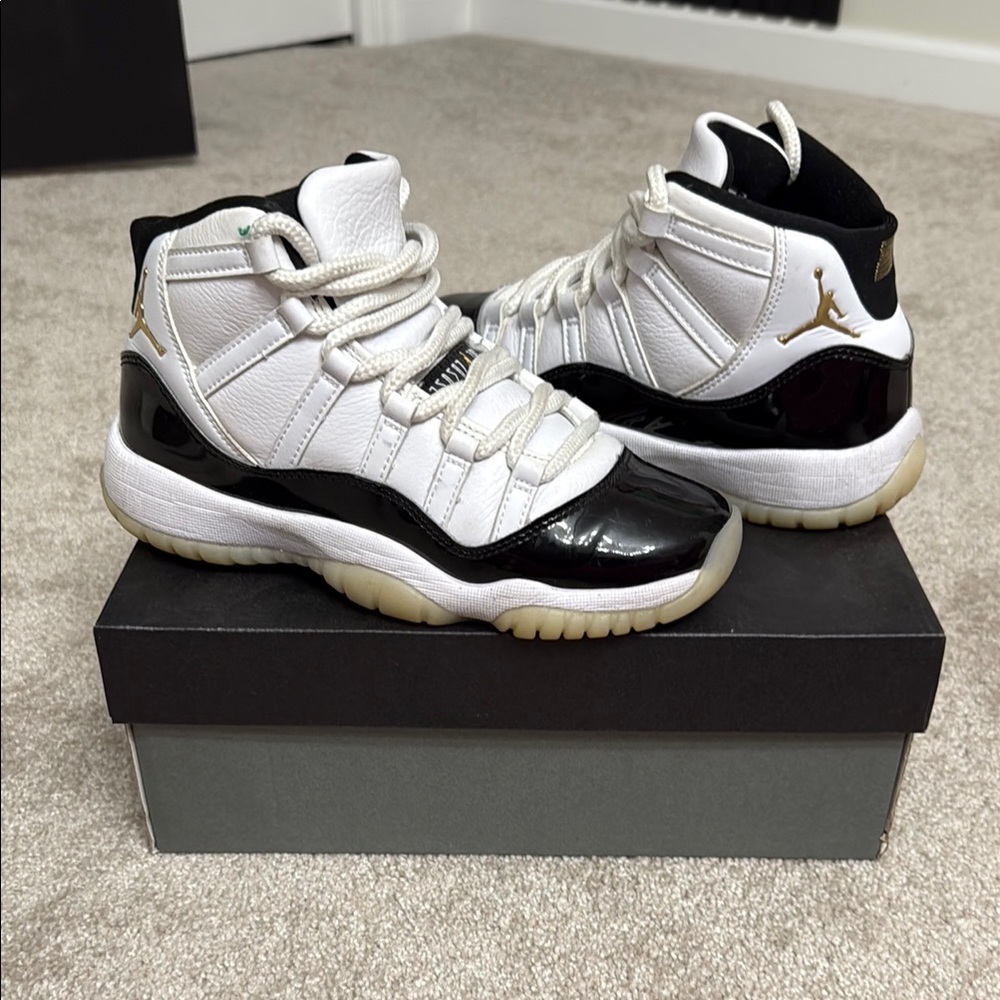 Jordan Kids Sneakers - White and Black